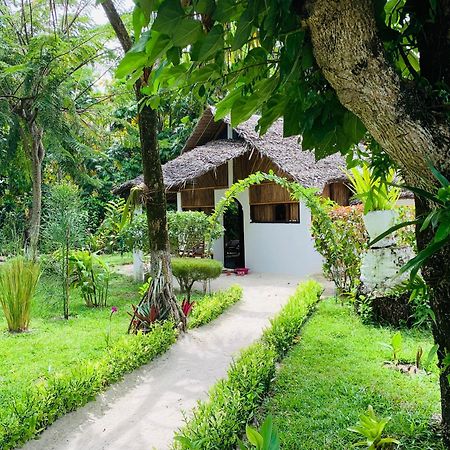 Analatsara Eco Lodge Ile aux Nattes Esterno foto