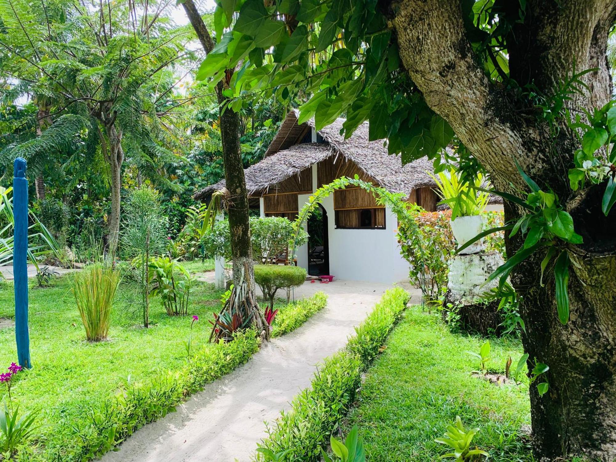 Analatsara Eco Lodge Ile aux Nattes Esterno foto